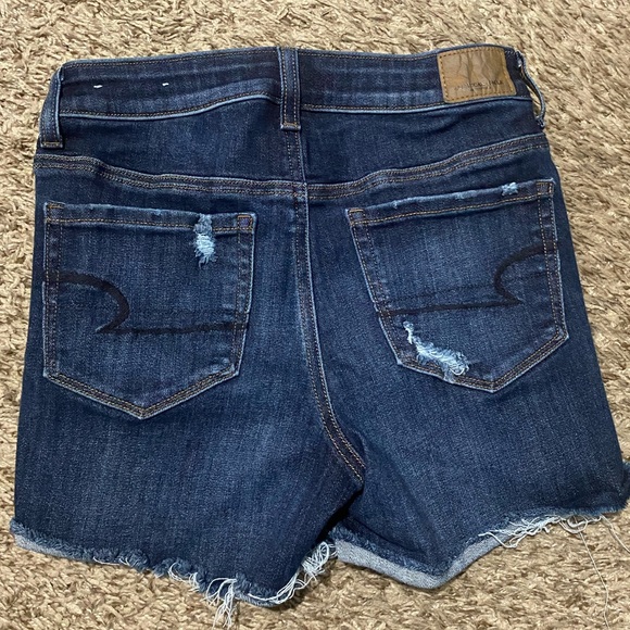 American Eagle Shorts - Picture 2 of 3